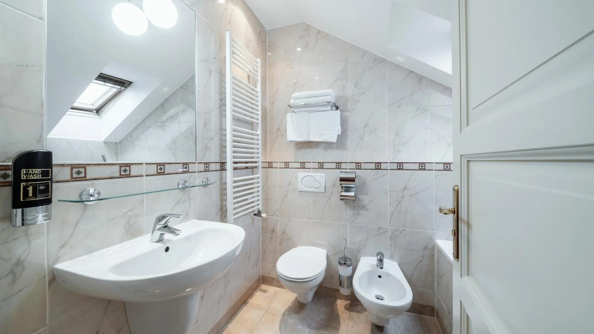 Hotel Raffaello Prague