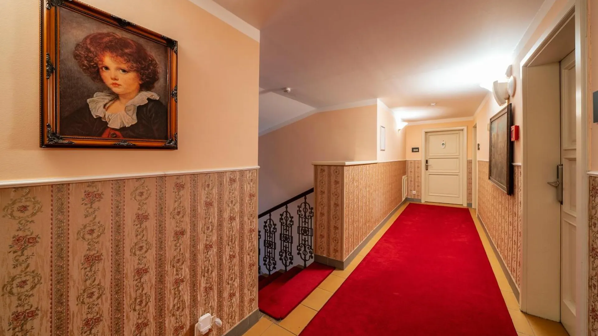 ****  Hotel Raffaello Praga República Checa