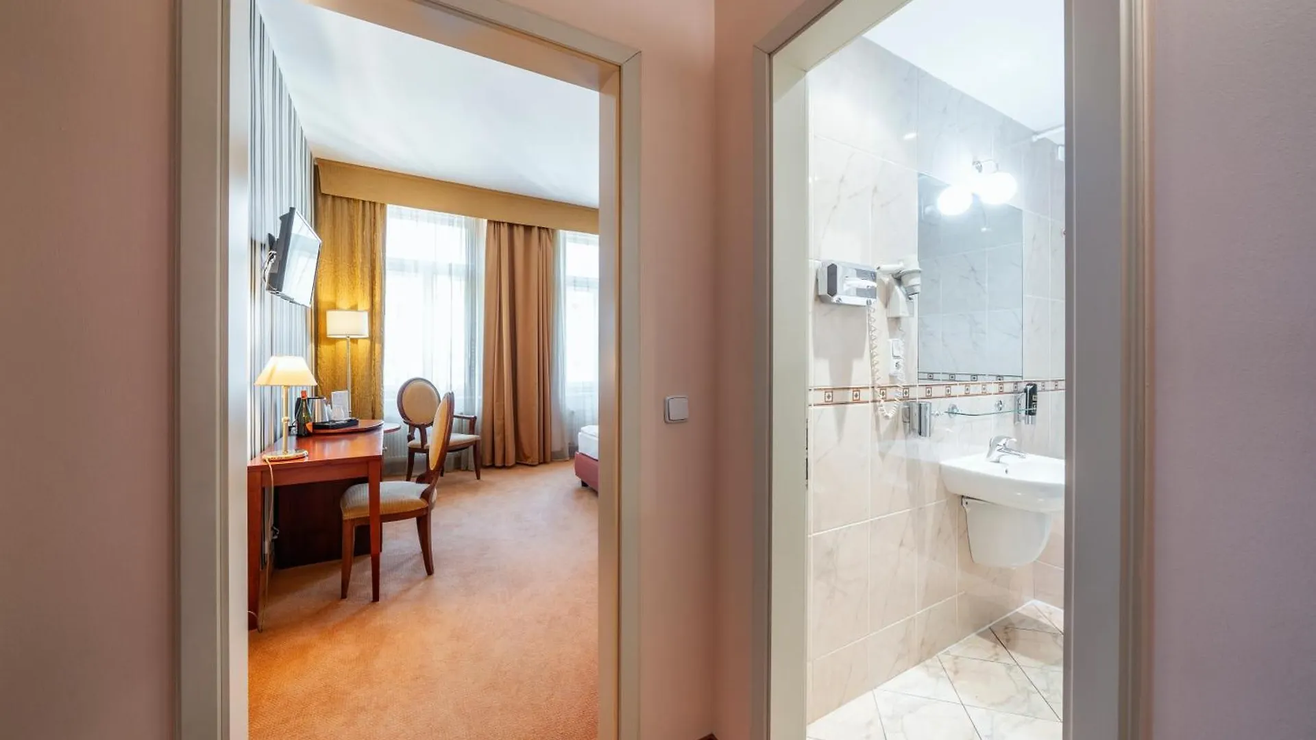 Hotel Raffaello Praga República Checa