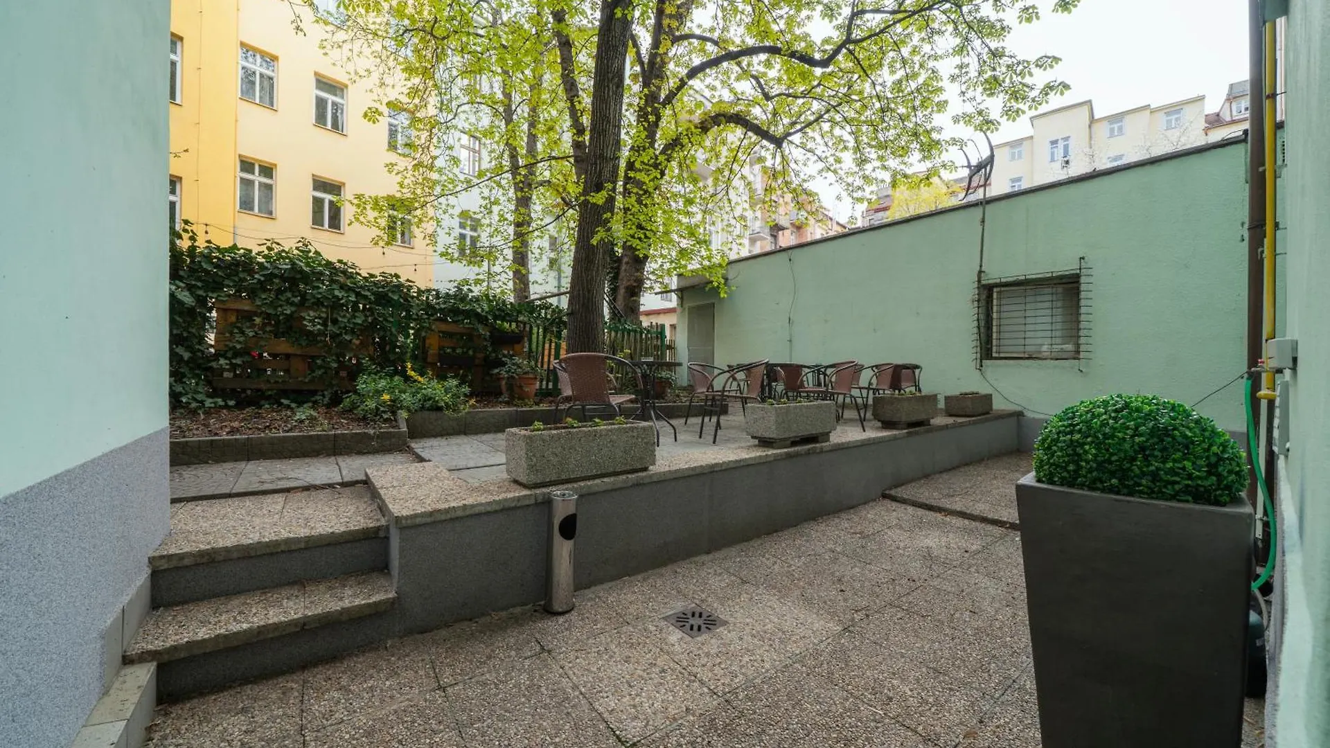 Hotel Raffaello Prague