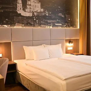 12-revay-hotel.inbudapesthotels.com/