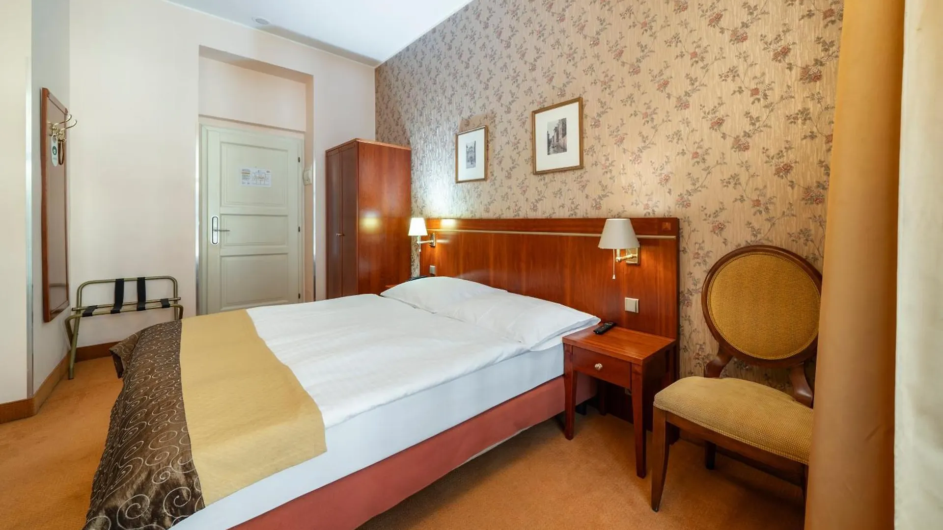 Hotel Raffaello Prag Çek Cumhuriyeti
