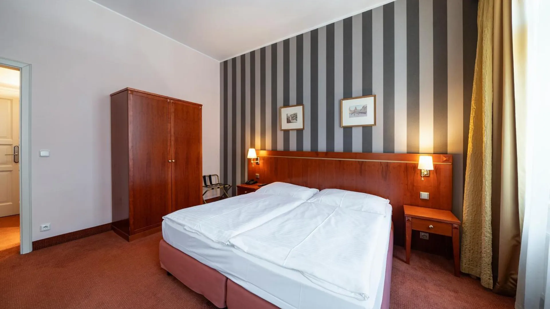 Hotel Raffaello Prag