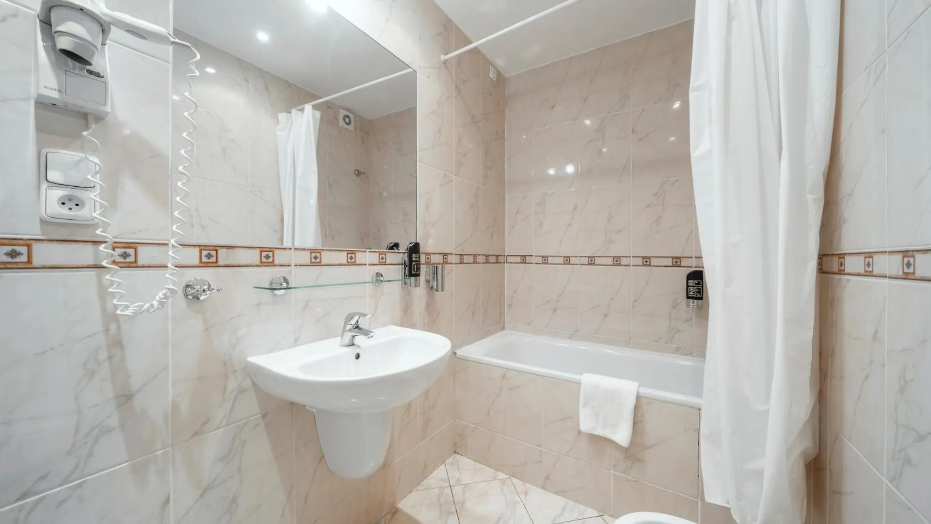 Hotel Raffaello Prague