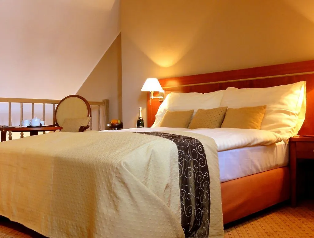 Hotel Raffaello Prag Çek Cumhuriyeti