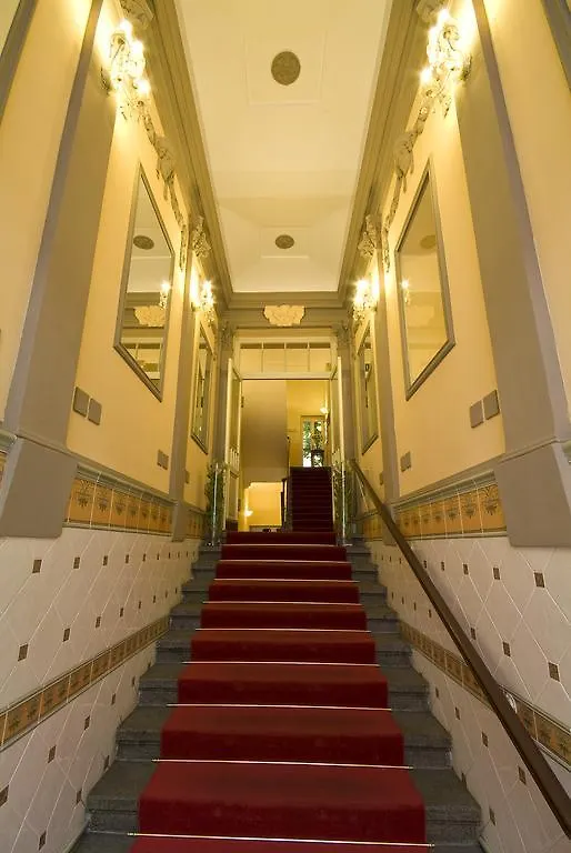 Hotel Raffaello Prag 4*,