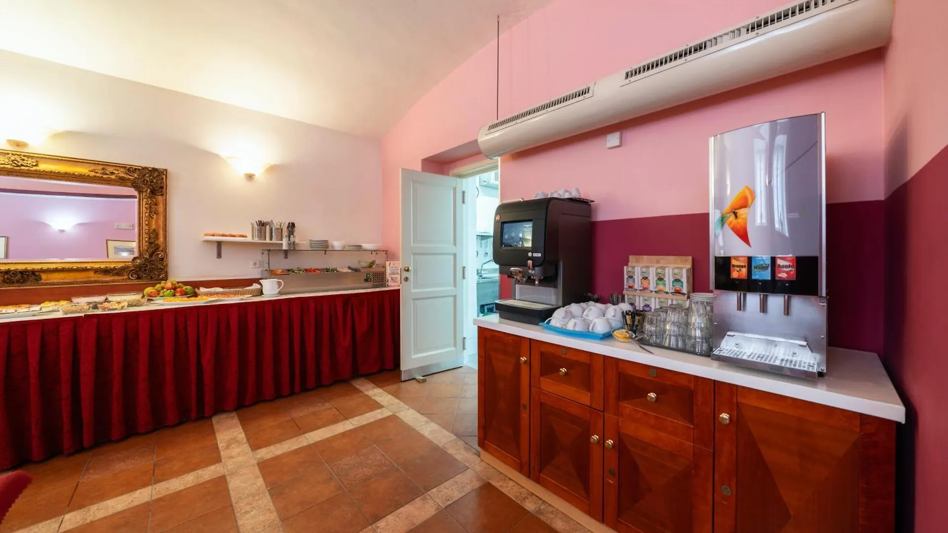 Hotel Raffaello Prague