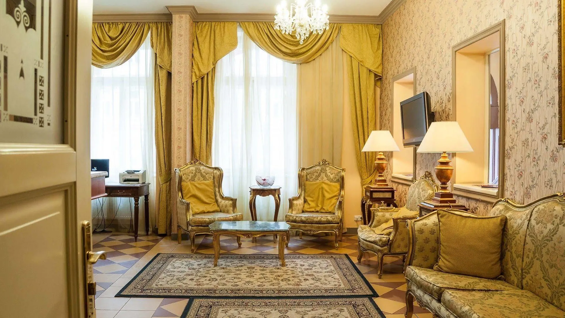 ****  Hotel Raffaello Prague Czech Republic